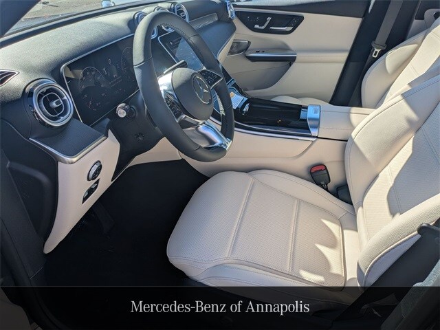 2026 Mercedes Benz GLC 300 4MATIC photo 2