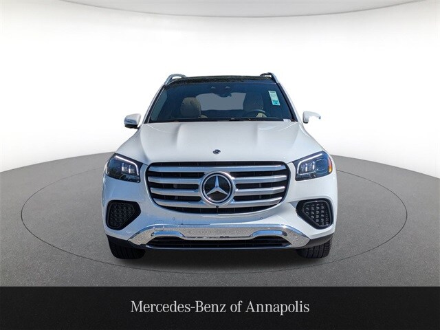 2026 Mercedes Benz GLS 450 4MATIC photo 2