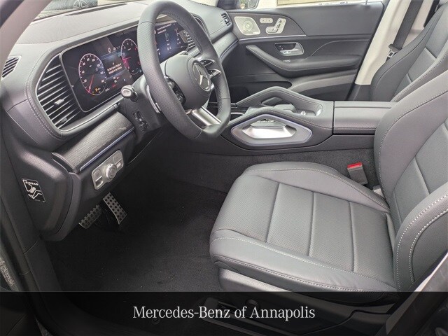 2026 Mercedes Benz GLS 450 4MATIC photo 2