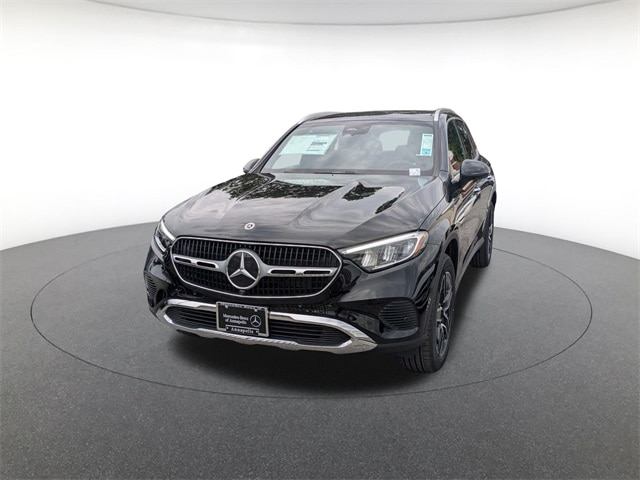 2026 Mercedes-Benz GLC Base's photo