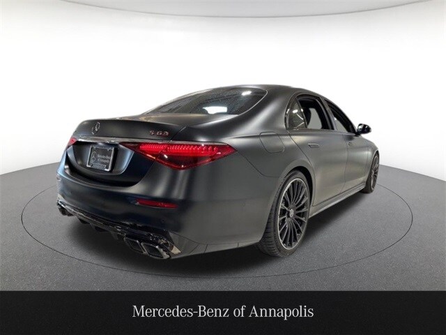 2025 Mercedes Benz S AMG 63 photo 4
