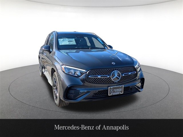 2026 Mercedes Benz GLC 300 4MATIC photo 3