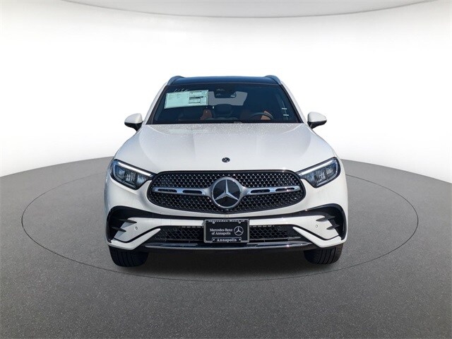 2025 Mercedes Benz GLC 300 4MATIC photo 2