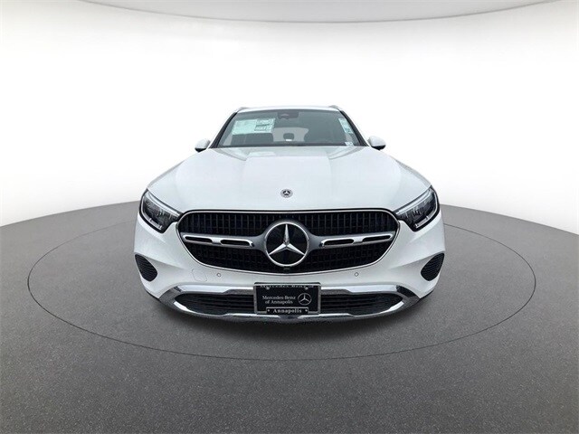 2025 Mercedes Benz GLC 300 4MATIC photo 2
