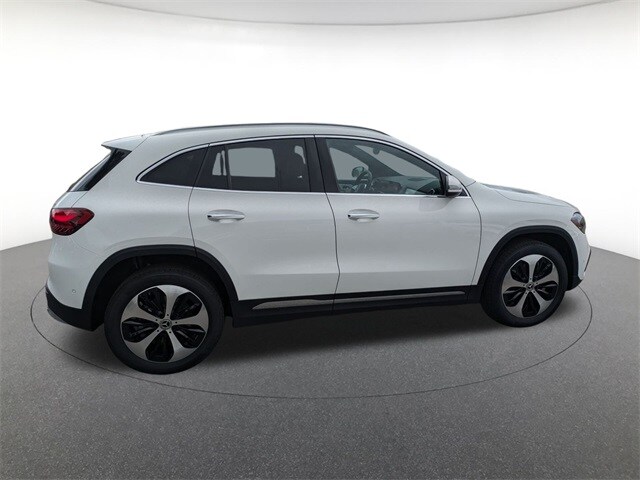 2026 Mercedes Benz GLA 250 4MATIC photo 4