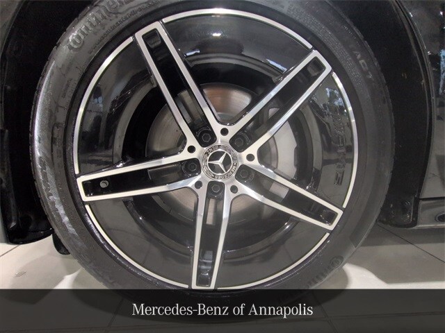 2025 Mercedes Benz E 350 4MATIC Sedan photo 4