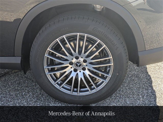 2026 Mercedes Benz GLC 300 4MATIC photo 3