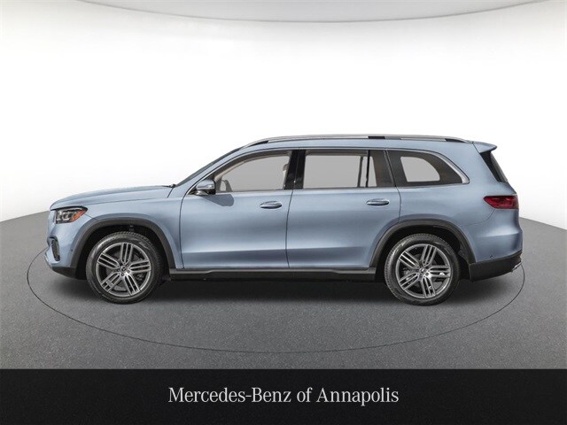 2025 Mercedes Benz GLS 450 4MATIC photo 3