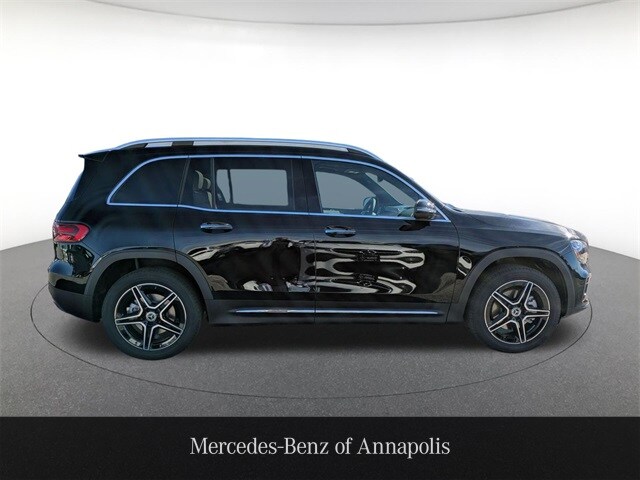 2026 Mercedes Benz GLB 250 4MATIC photo 3