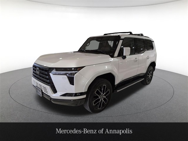 2024 Lexus GX Premium's photo