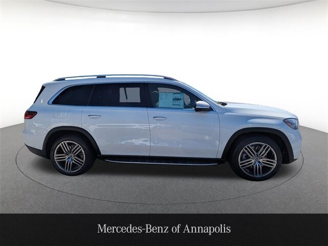 2026 Mercedes Benz GLS 450 4MATIC photo 4