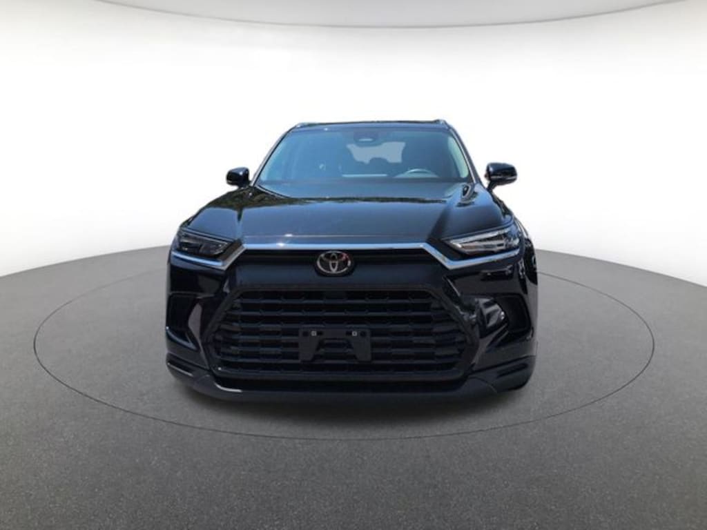 Used 2024 Toyota Grand Highlander XLE AWD SUV