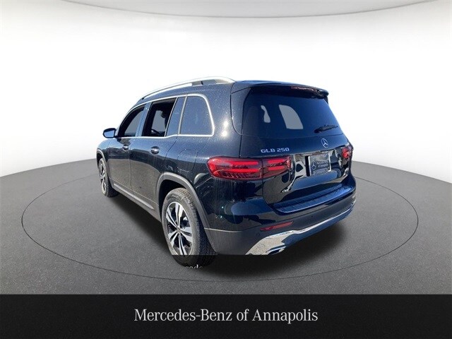 2025 Mercedes Benz GLB 250 4MATIC photo 4
