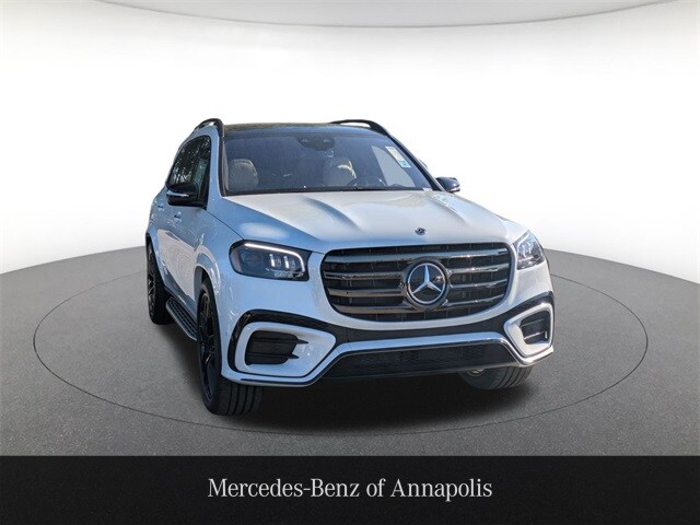 2026 Mercedes Benz GLS 580 4MATIC photo 2