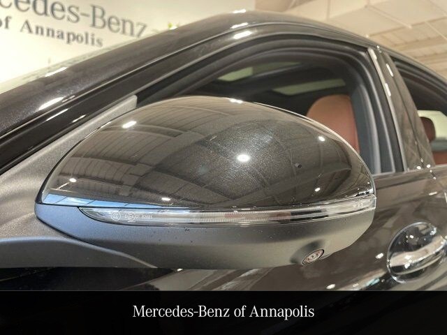 2025 Mercedes Benz C AMG 63 S E PERFORMANCE photo 4