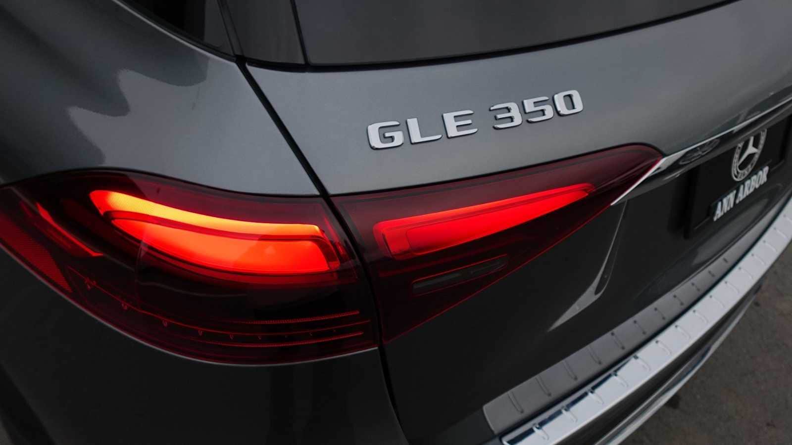 Thumbnail: 2026 Mercedes-Benz GLE - 19