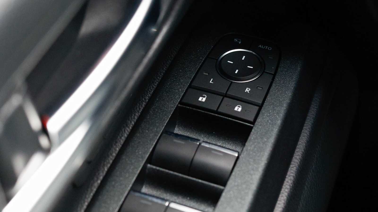 Thumbnail: 2025 Toyota Land Cruiser - 34