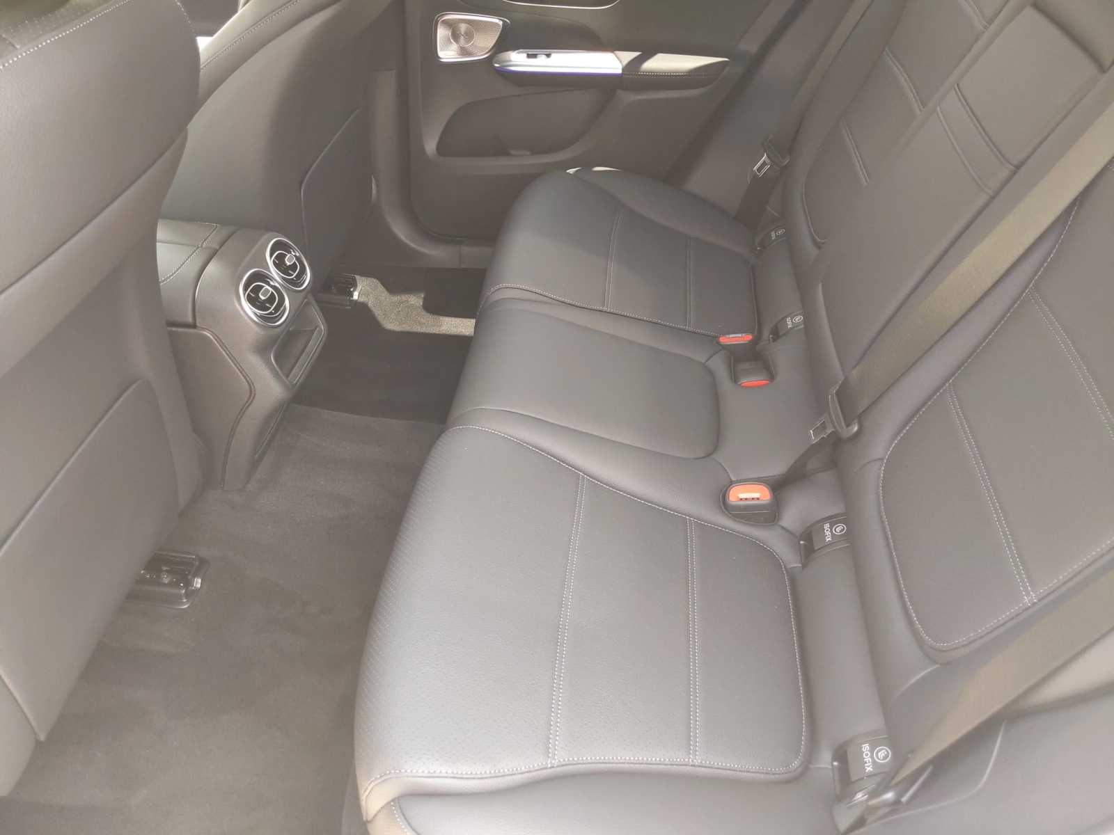 Thumbnail: 2025 Mercedes-Benz GLC - 20