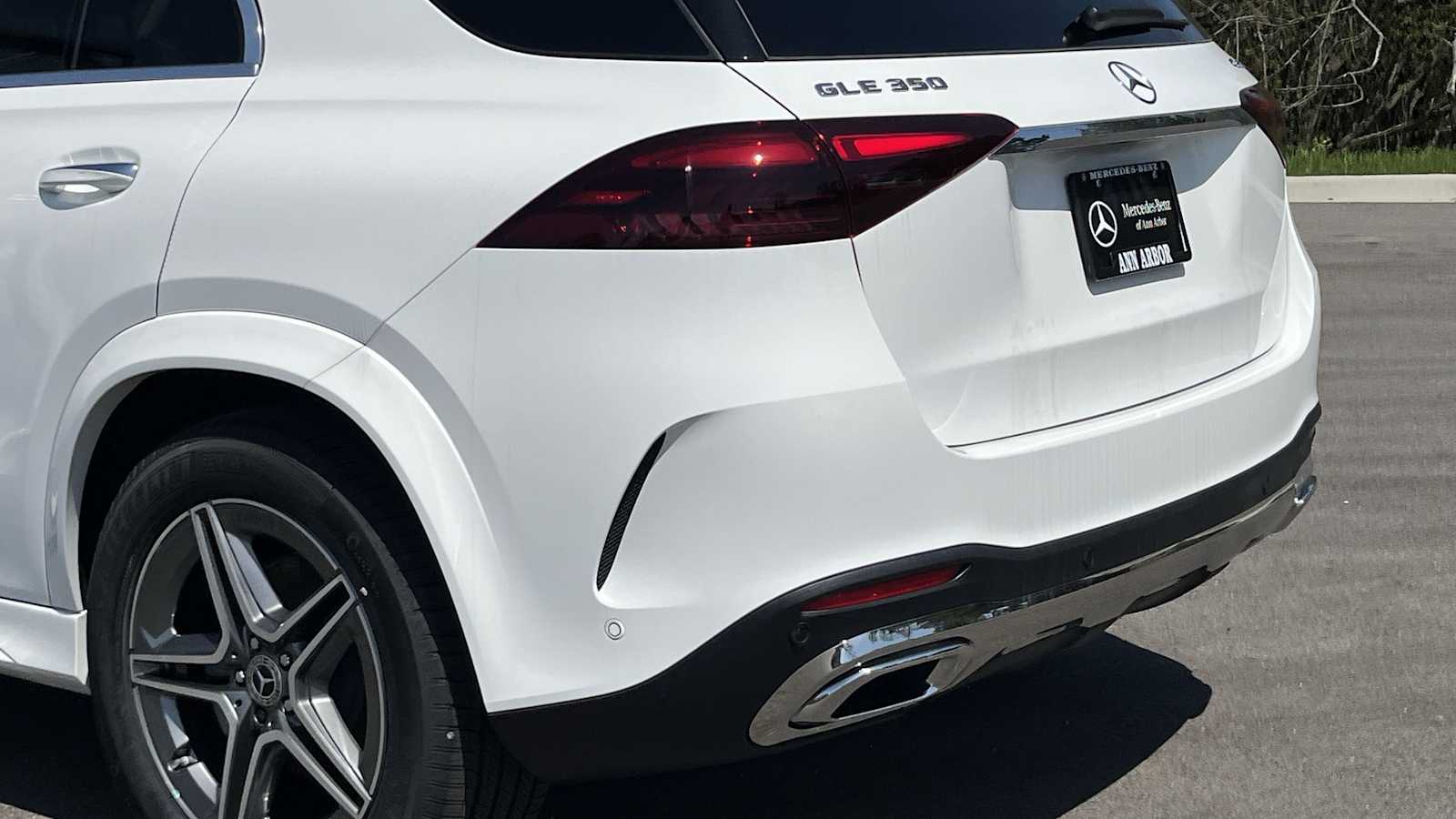 Thumbnail: 2026 Mercedes-Benz GLE - 51