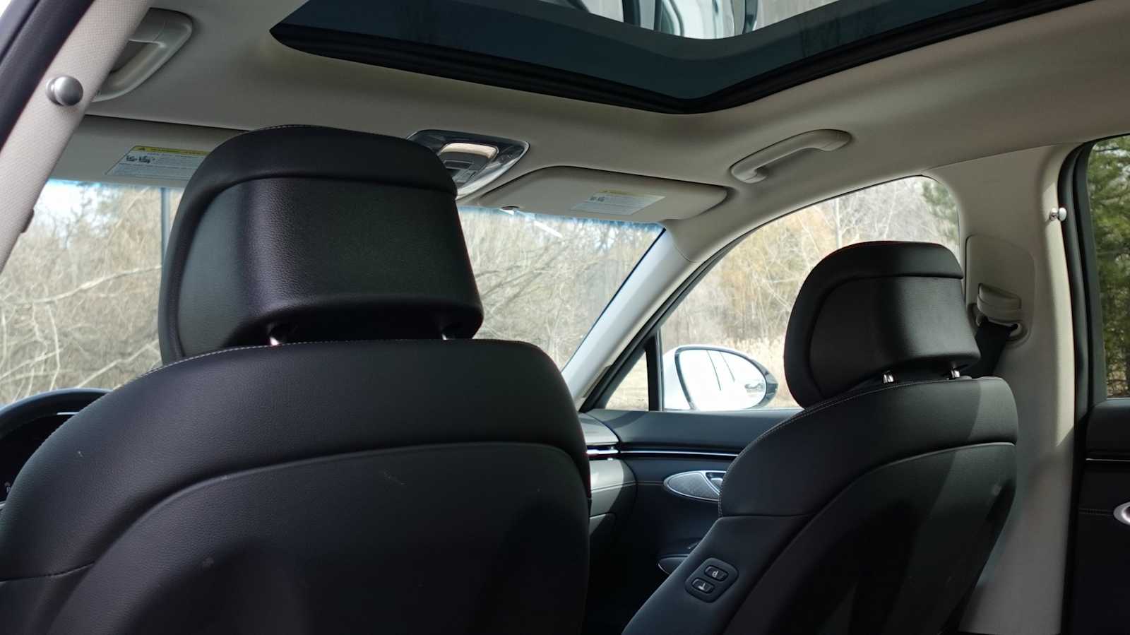 Thumbnail: 2025 Genesis GV70 - 47