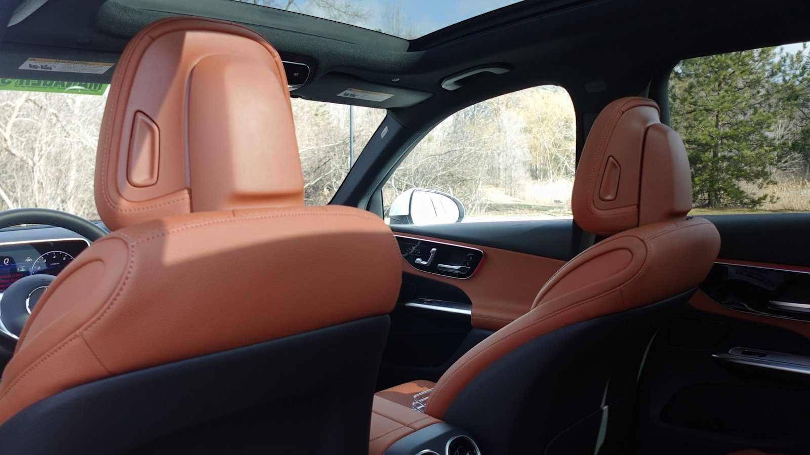 Thumbnail: 2026 Mercedes-Benz GLC - 38