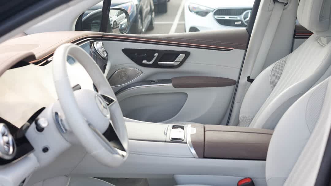 Thumbnail: 2023 Mercedes-Benz EQS - 20