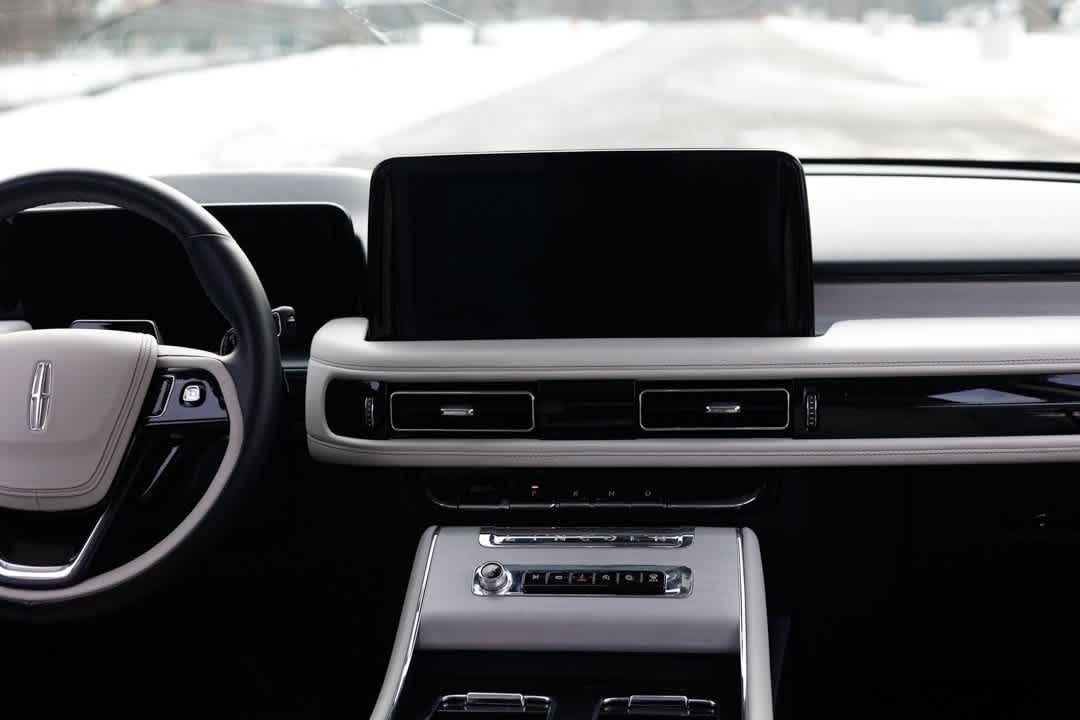 Thumbnail: 2025 Lincoln Aviator - 20