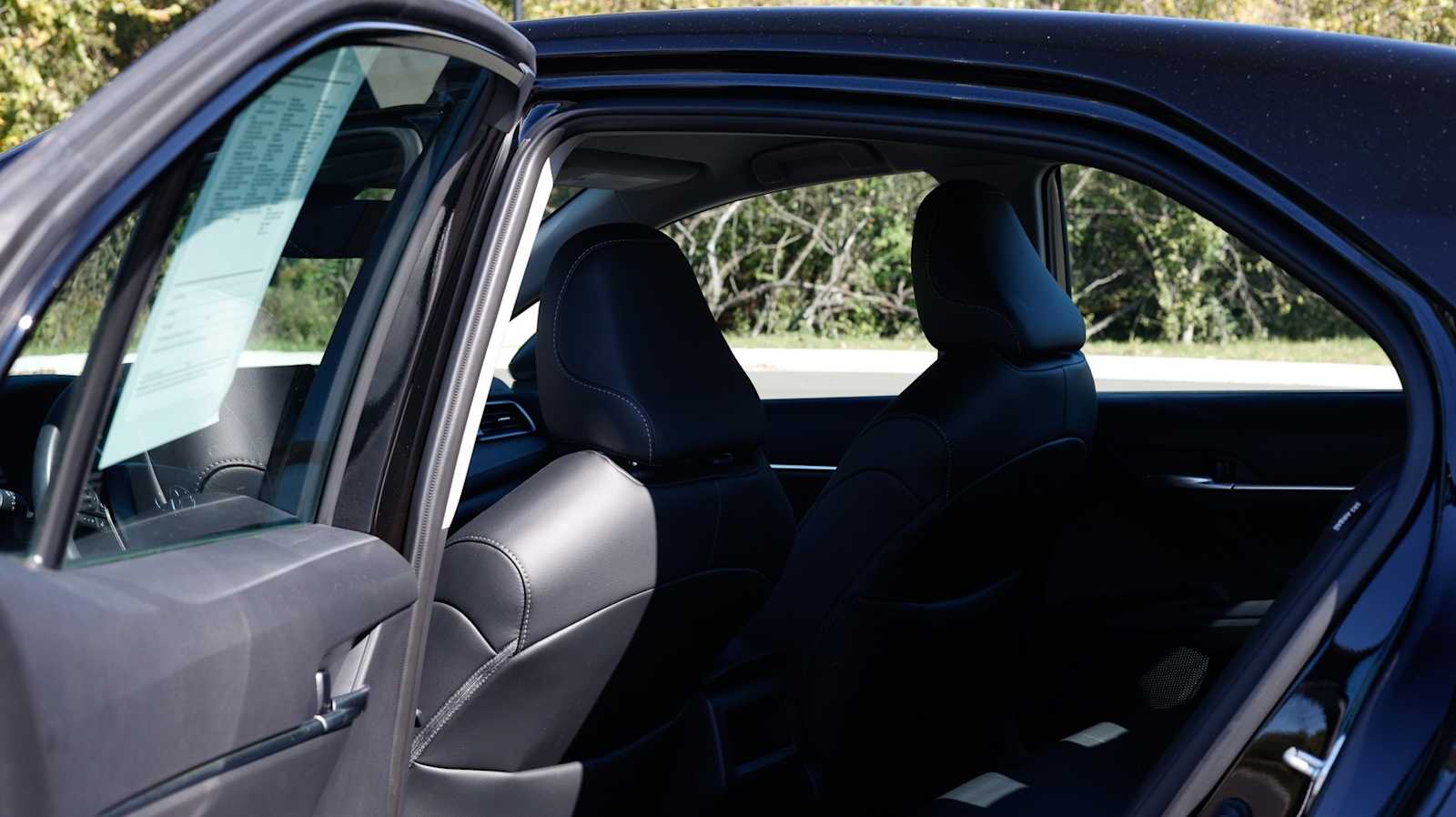 Thumbnail: 2023 Toyota Camry - 10