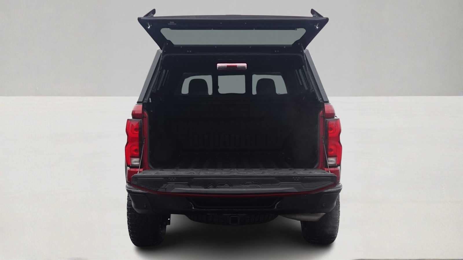 Thumbnail: 2024 Chevrolet Colorado - 10