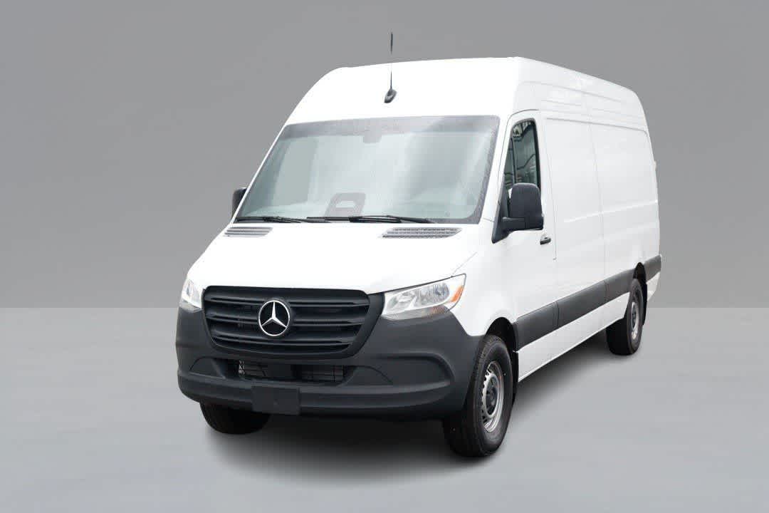 Thumbnail: 2025 Mercedes-Benz Sprinter - 1