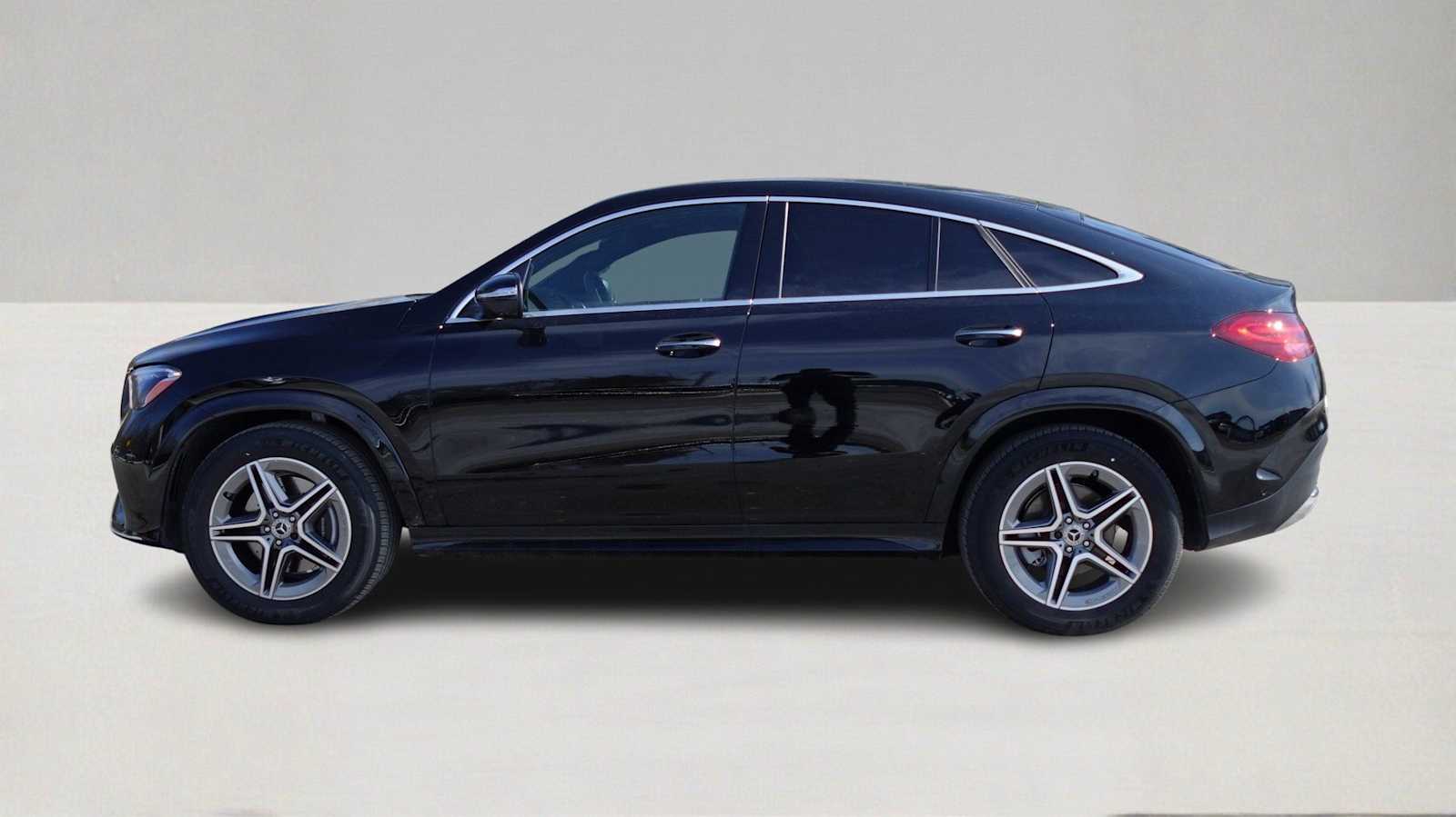 Thumbnail: 2026 Mercedes-Benz GLE - 8