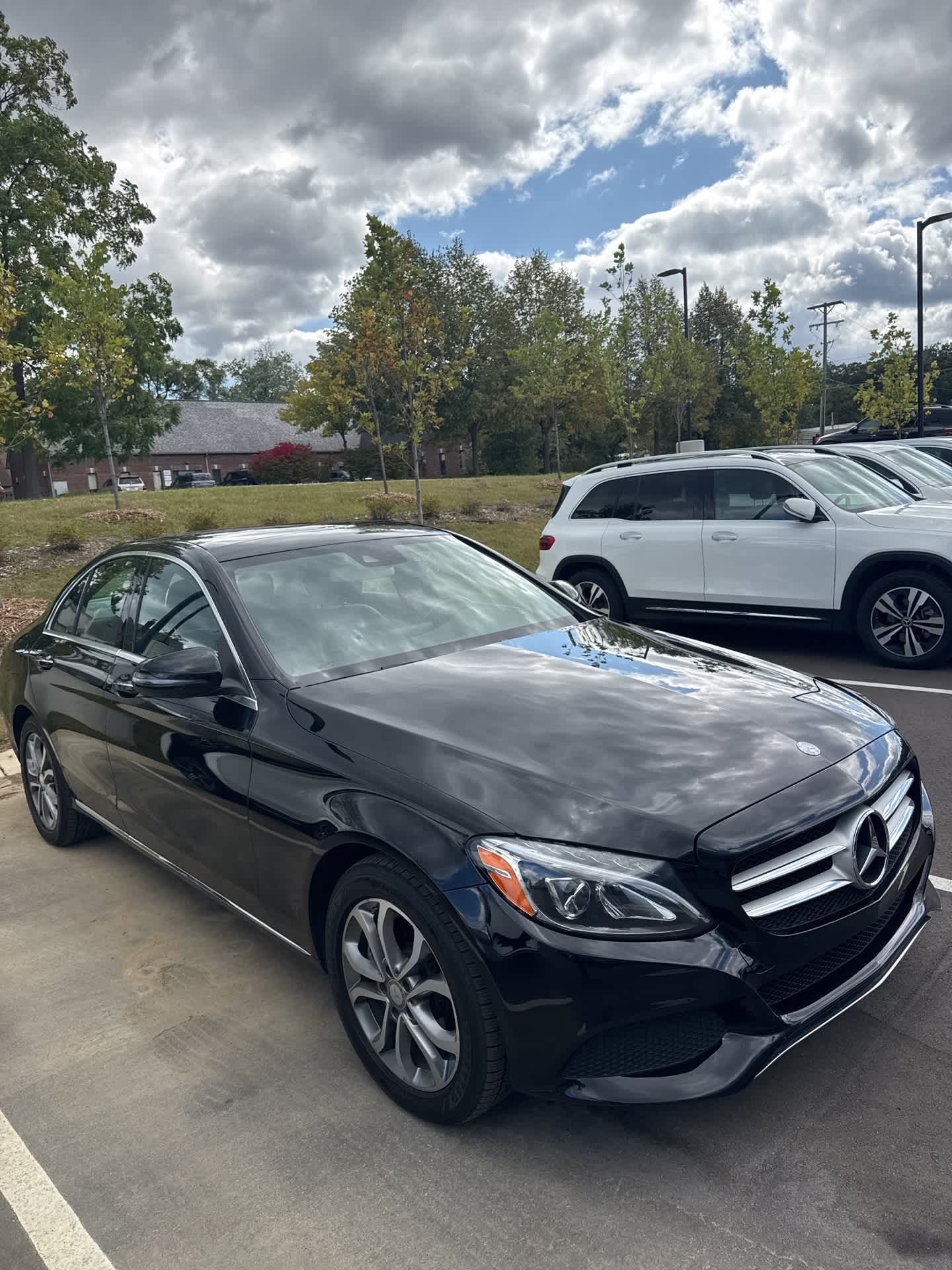 2017 Mercedes Benz C 300 4MATIC photo 2