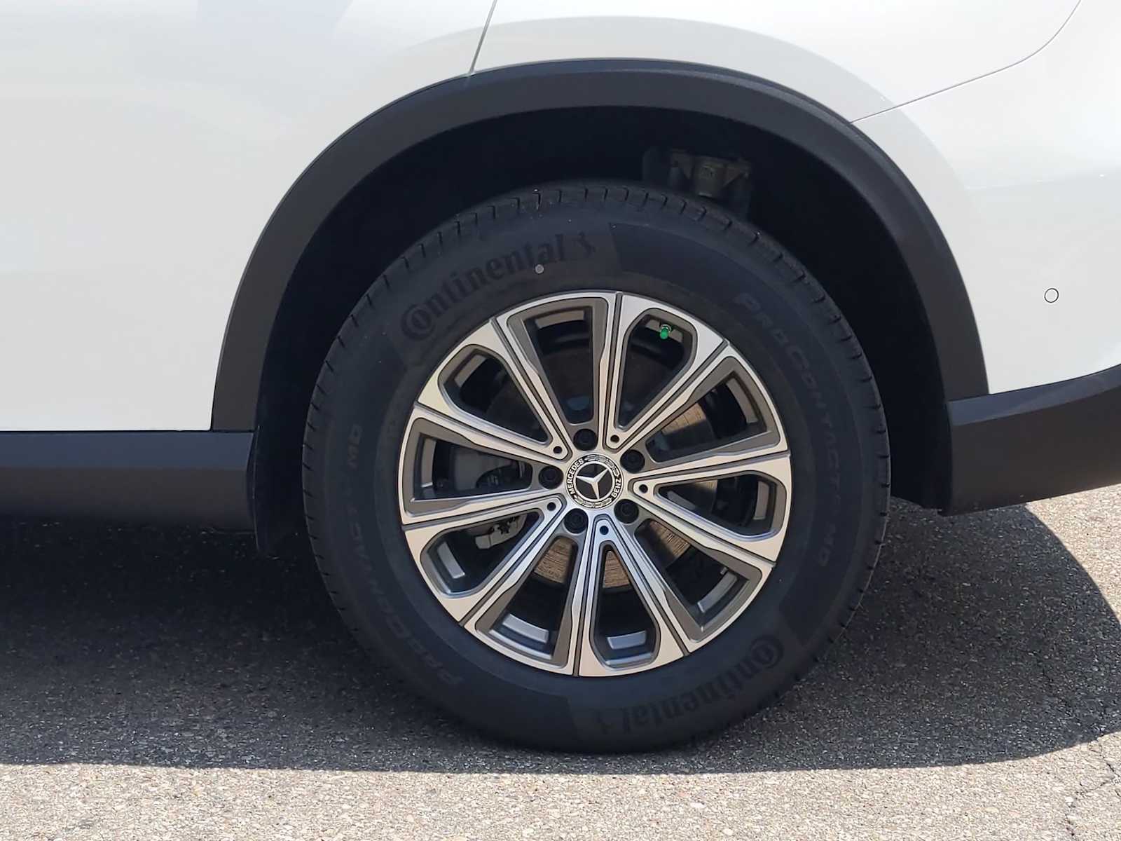 Thumbnail: 2025 Mercedes-Benz GLC - 14