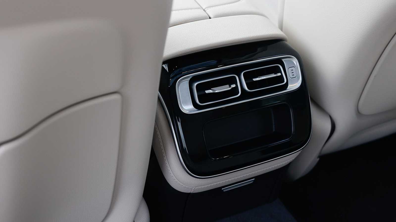 Thumbnail: 2023 Mercedes-Benz S-Class - 39