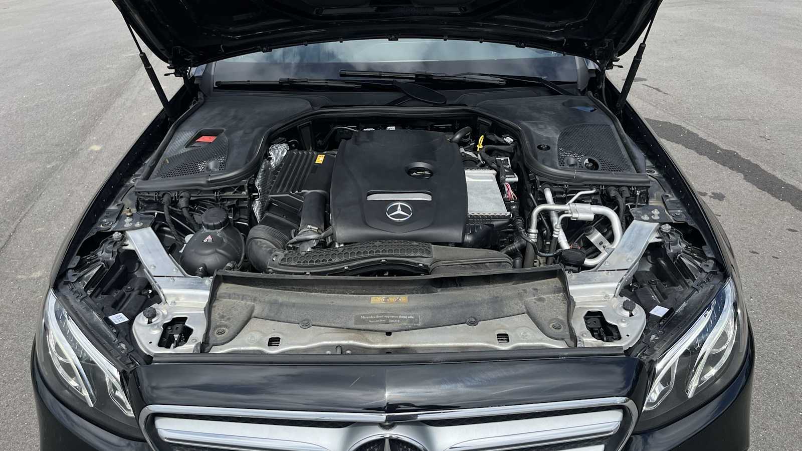 Thumbnail: 2019 Mercedes-Benz E-Class - 26