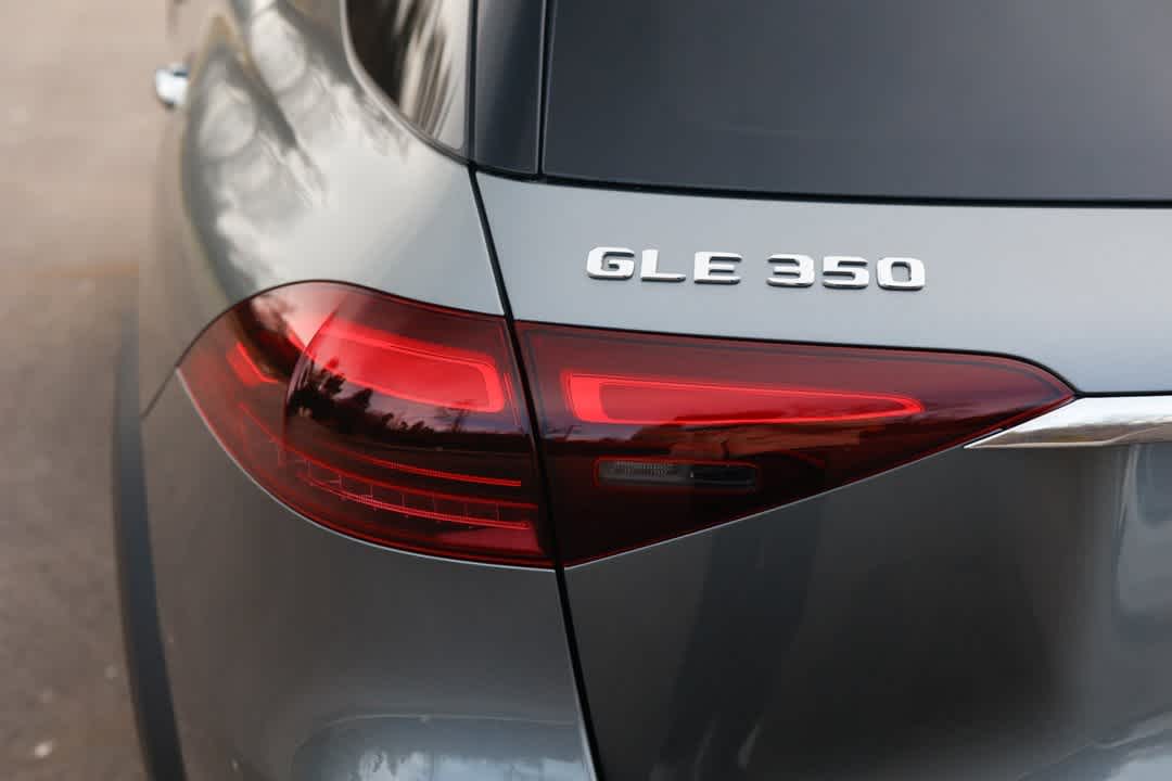 Thumbnail: 2026 Mercedes-Benz GLE - 28