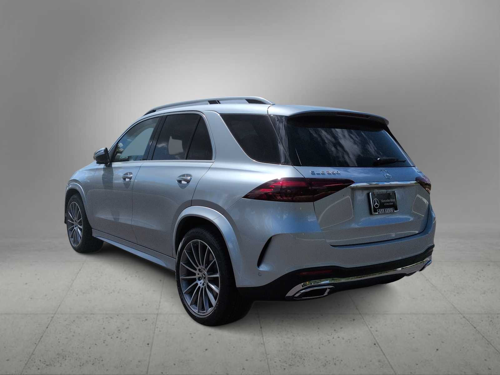 Thumbnail: 2026 Mercedes-Benz GLE - 6