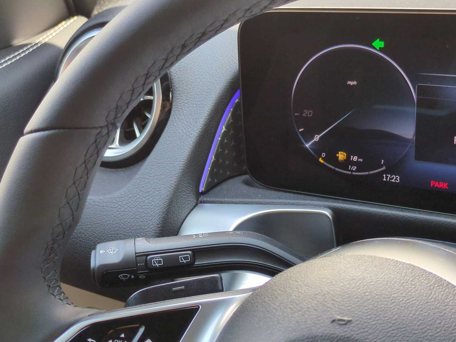 Thumbnail: 2025 Mercedes-Benz GLB - 29