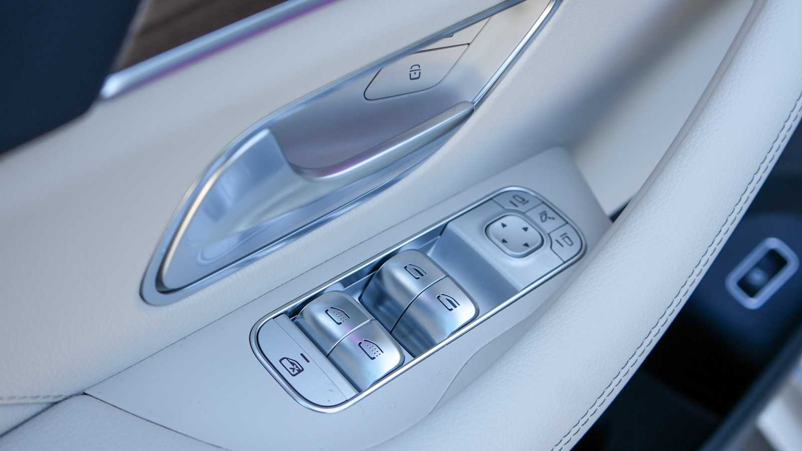 Thumbnail: 2026 Mercedes-Benz GLS - 33