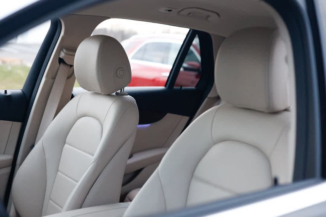 Thumbnail: 2022 Mercedes-Benz GLC - 14