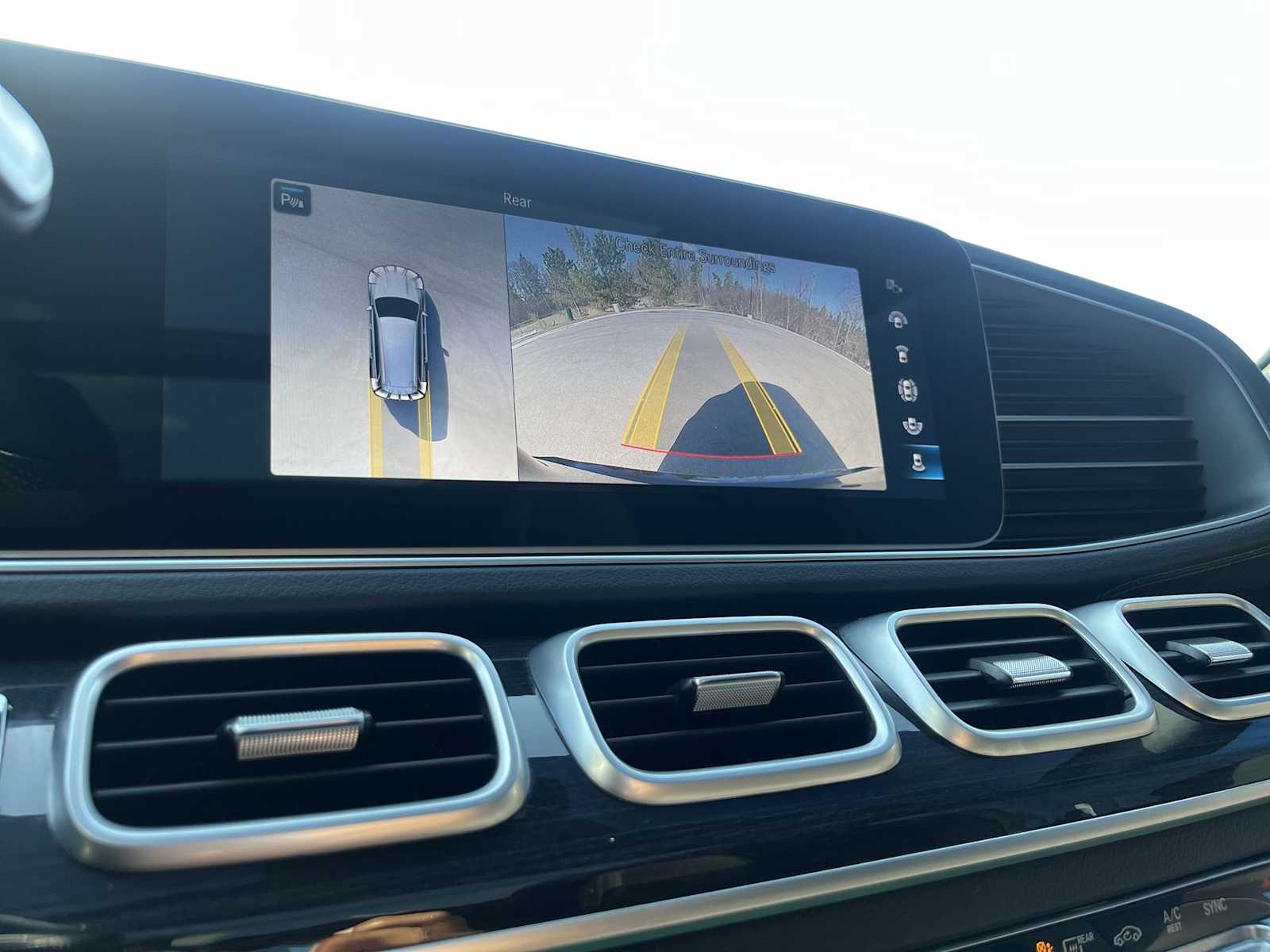 Thumbnail: 2022 Mercedes-Benz GLS - 36