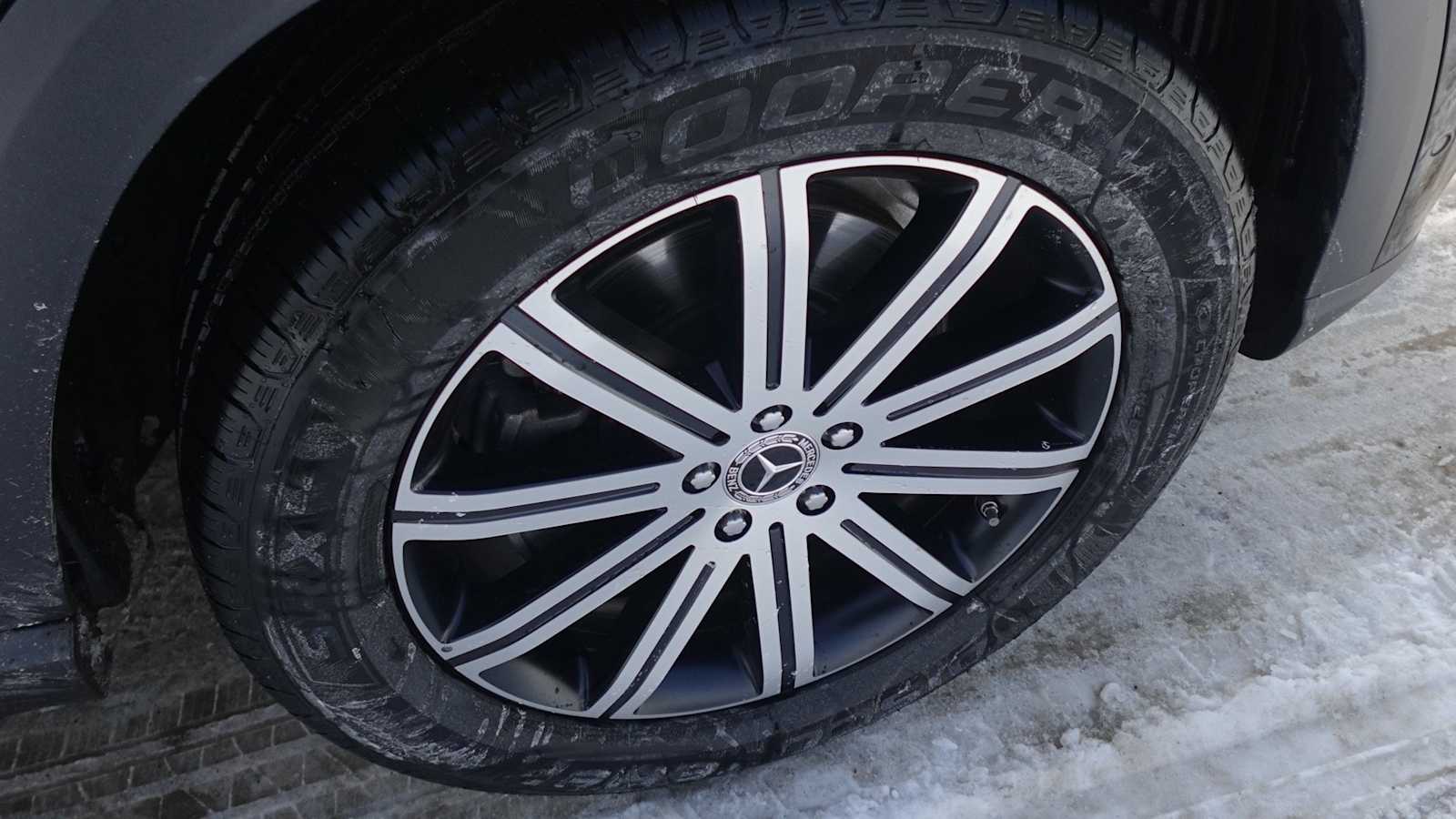 Thumbnail: 2026 Mercedes-Benz GLE - 14