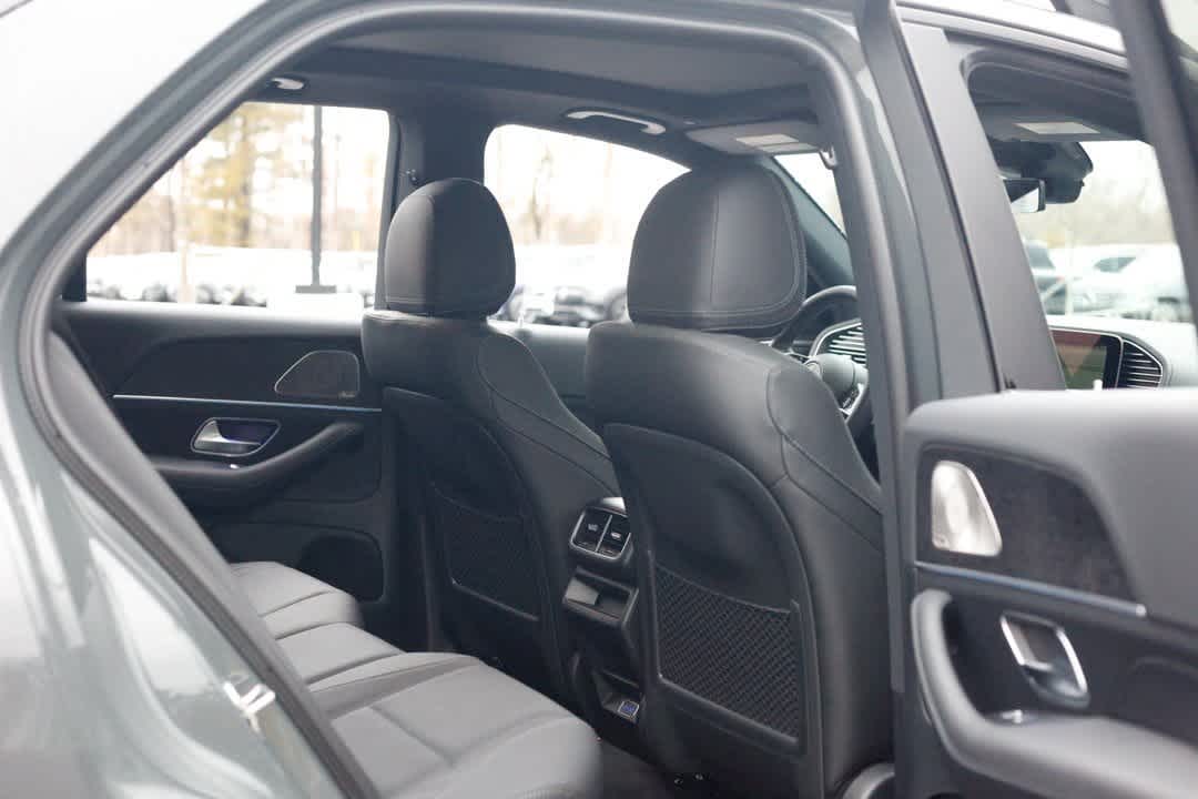 Thumbnail: 2026 Mercedes-Benz GLE - 19