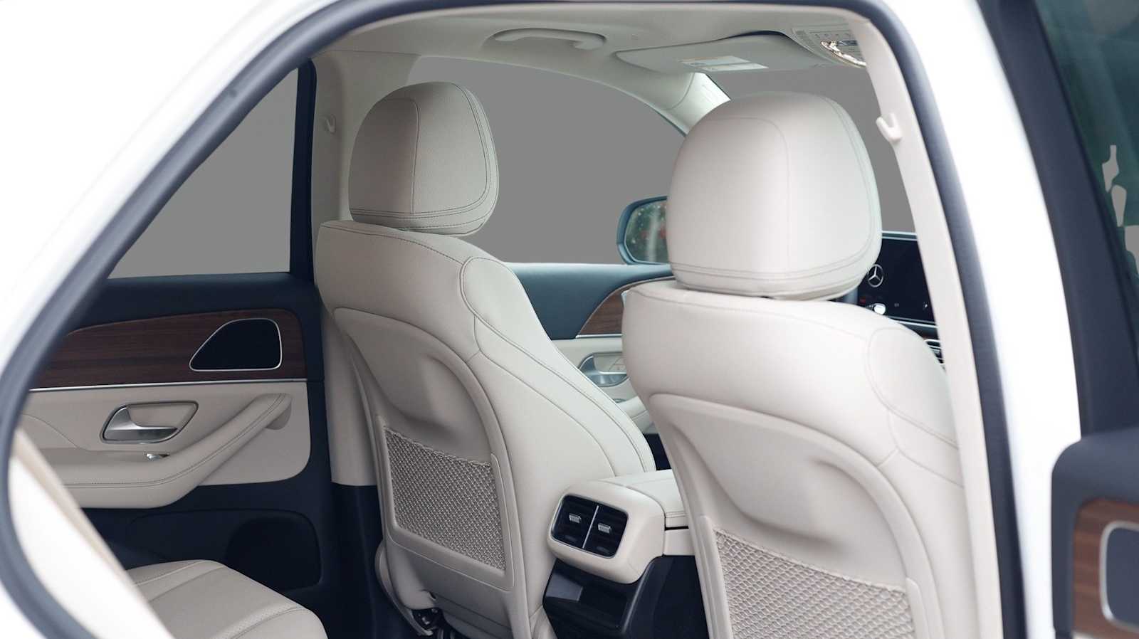 Thumbnail: 2025 Mercedes-Benz GLE - 15