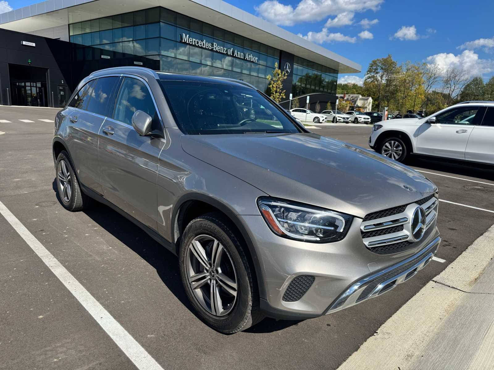 2020 Mercedes Benz GLC 300 4MATIC photo 4
