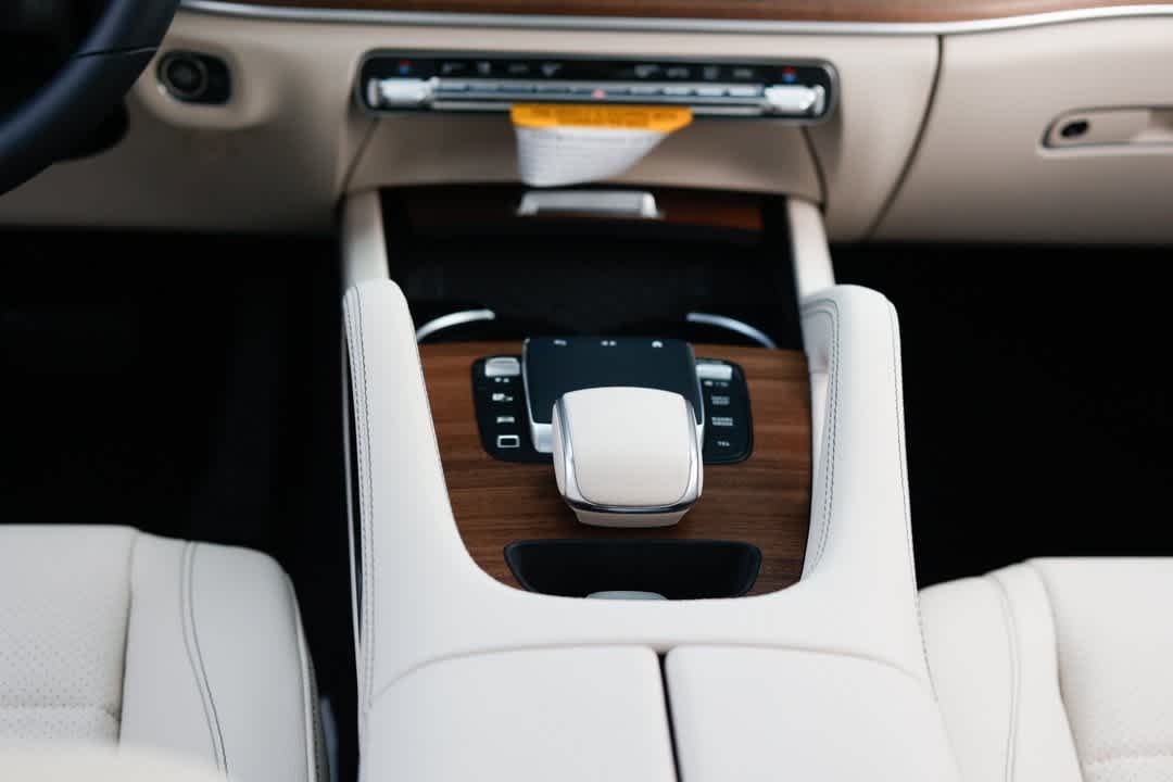 Thumbnail: 2026 Mercedes-Benz GLE - 24