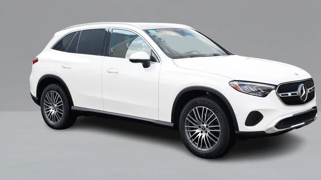 Thumbnail: 2026 Mercedes-Benz GLC - 3