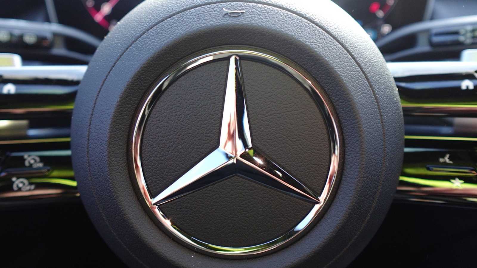 Thumbnail: 2026 Mercedes-Benz GLC - 29
