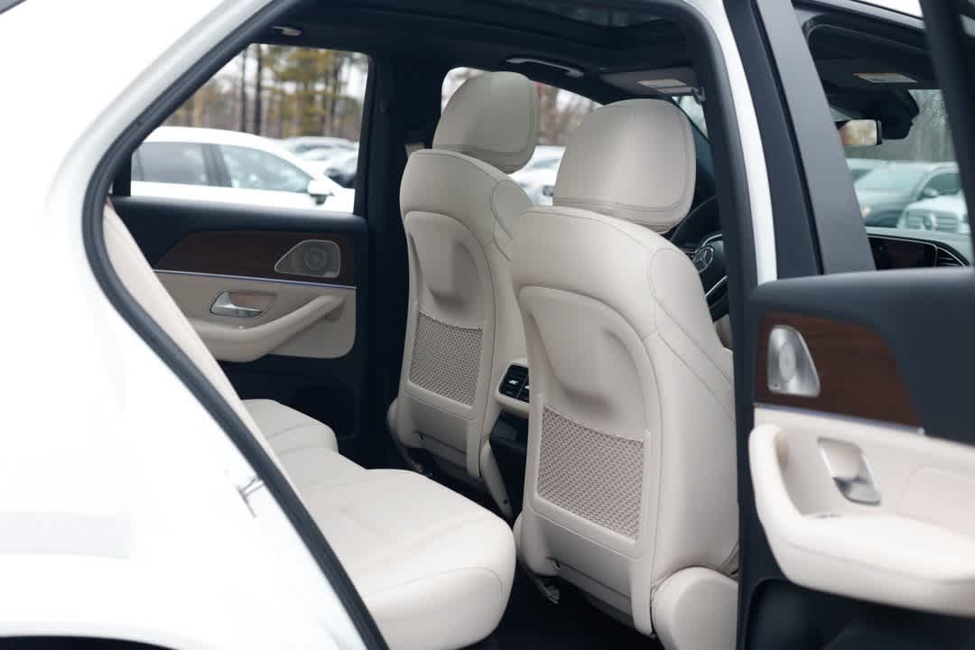 Thumbnail: 2026 Mercedes-Benz GLE - 21