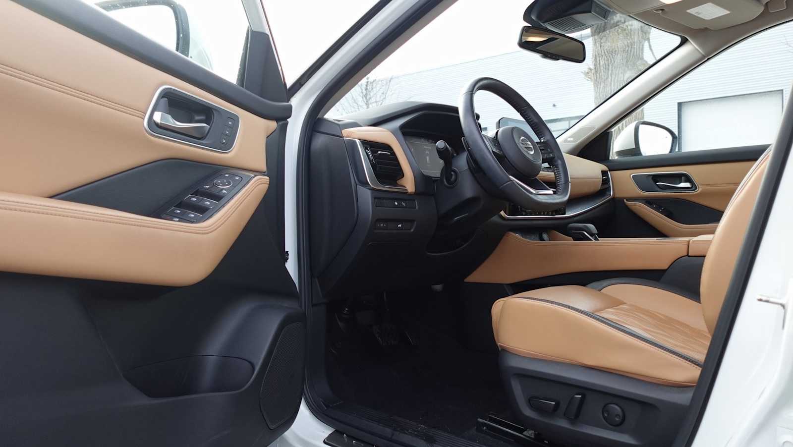 Thumbnail: 2021 Nissan Rogue - 26